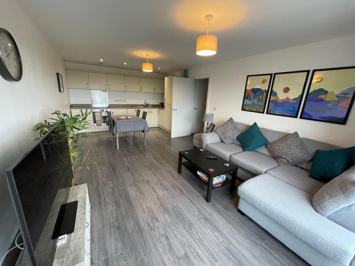 Balcony Marina Apartment With City Skyline Views - Free Secure Parking Manchester Kültér fotó