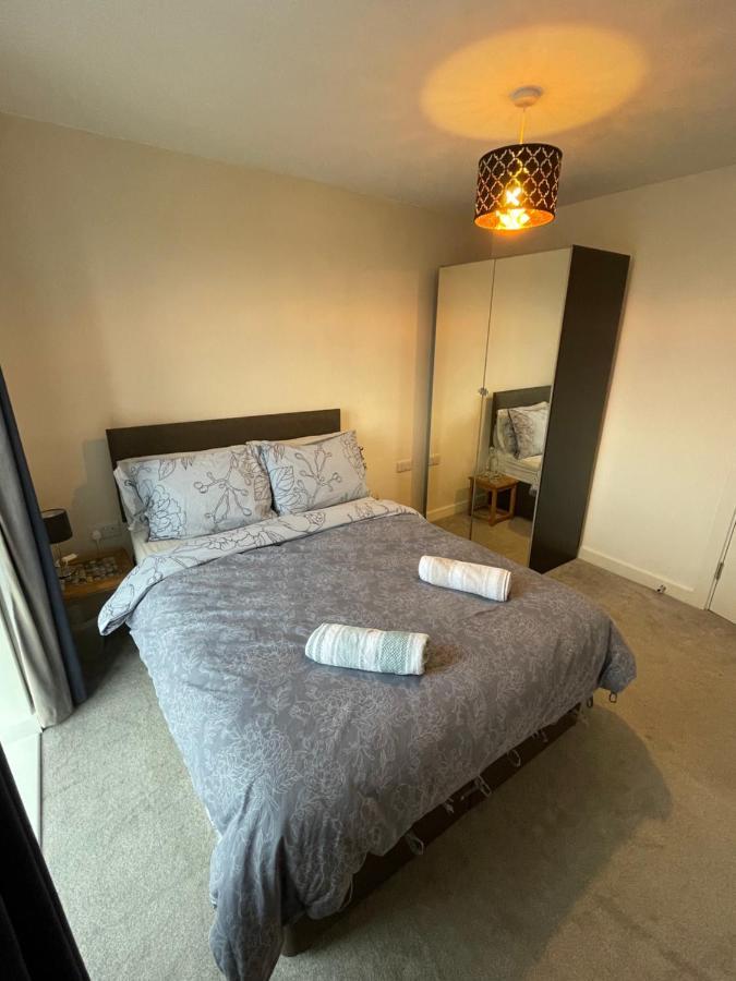 Balcony Marina Apartment With City Skyline Views - Free Secure Parking Manchester Kültér fotó