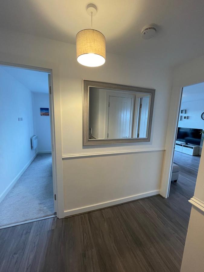 Balcony Marina Apartment With City Skyline Views - Free Secure Parking Manchester Kültér fotó